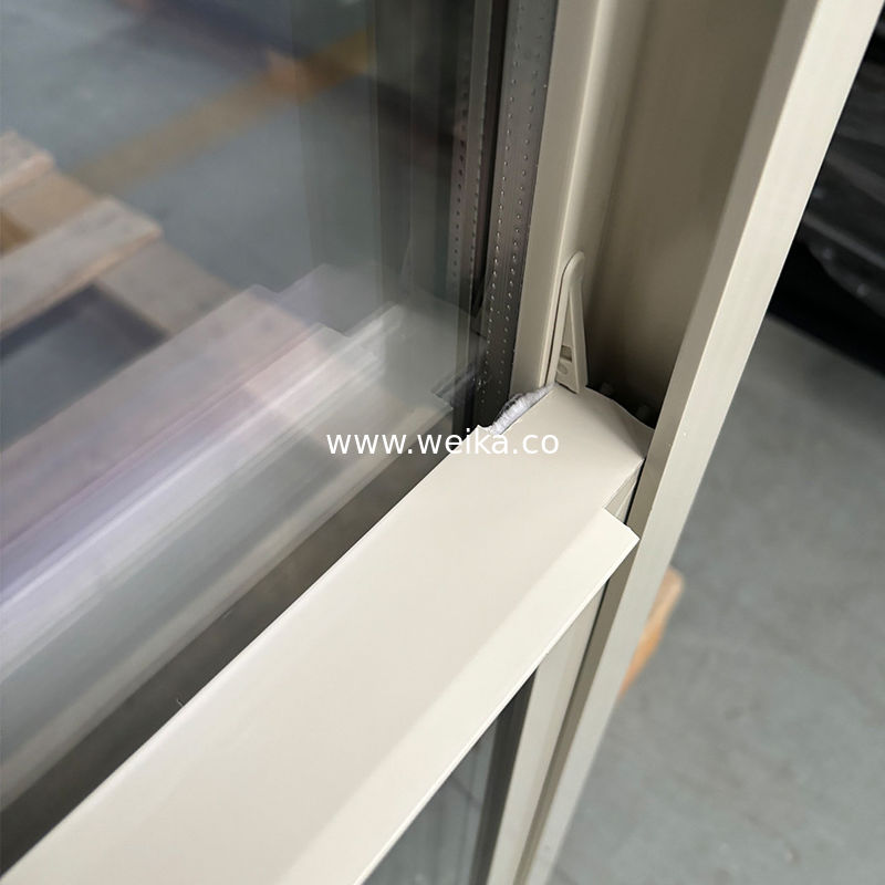 Matériel durable et profils d'extrusion Énergie Vinyle UPVC fenêtres suspendues simples pour maisons résidentielles
