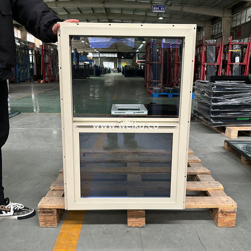 Taille personnalisée fenêtre suspendue unique en UPVC avec matériau en PVC 1,4 mm-1,8 mm d'épaisseur