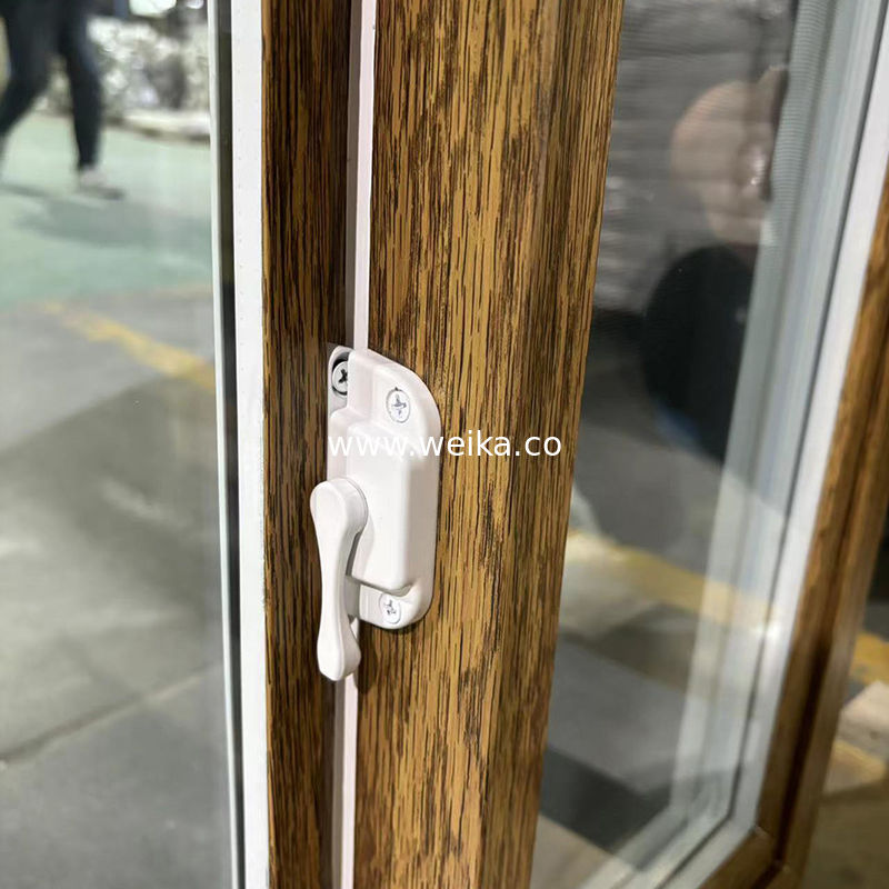Écrans coulissants en UPVC faits sur mesure Grains de bois/blanc Couleurs et tailles personnalisables à deux tons Écran intégré Fabricant OEM